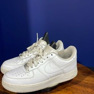 Nike White Air Force 1